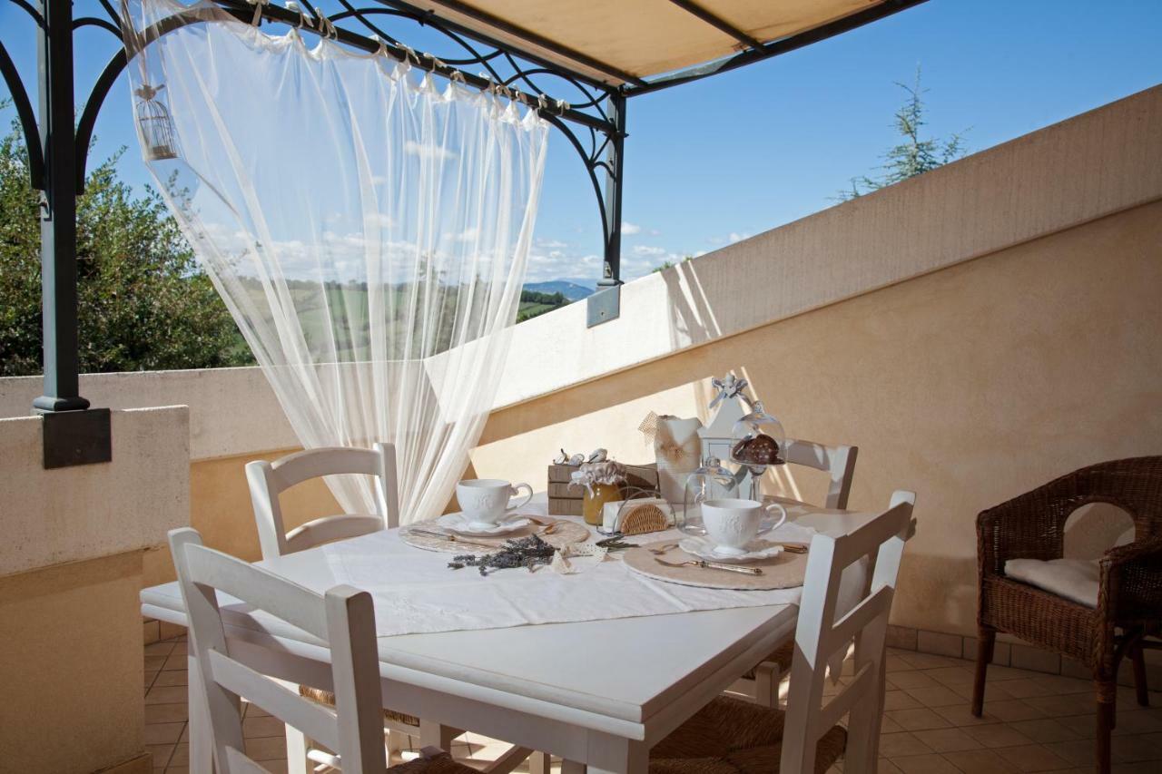 La Pulcia B&B Gradara Extérieur photo