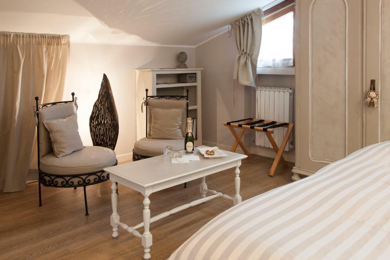 La Pulcia B&B Gradara Extérieur photo
